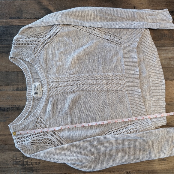 Onze Montréal sweater size L - Picture 2 of 5